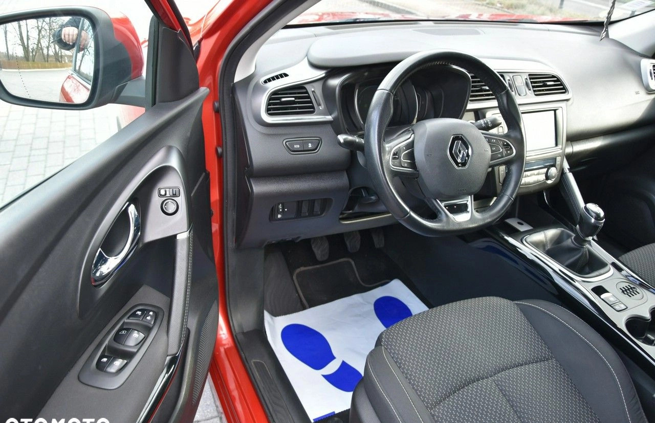 Renault Kadjar cena 49900 przebieg: 177000, rok produkcji 2016 z Podkowa Leśna małe 277